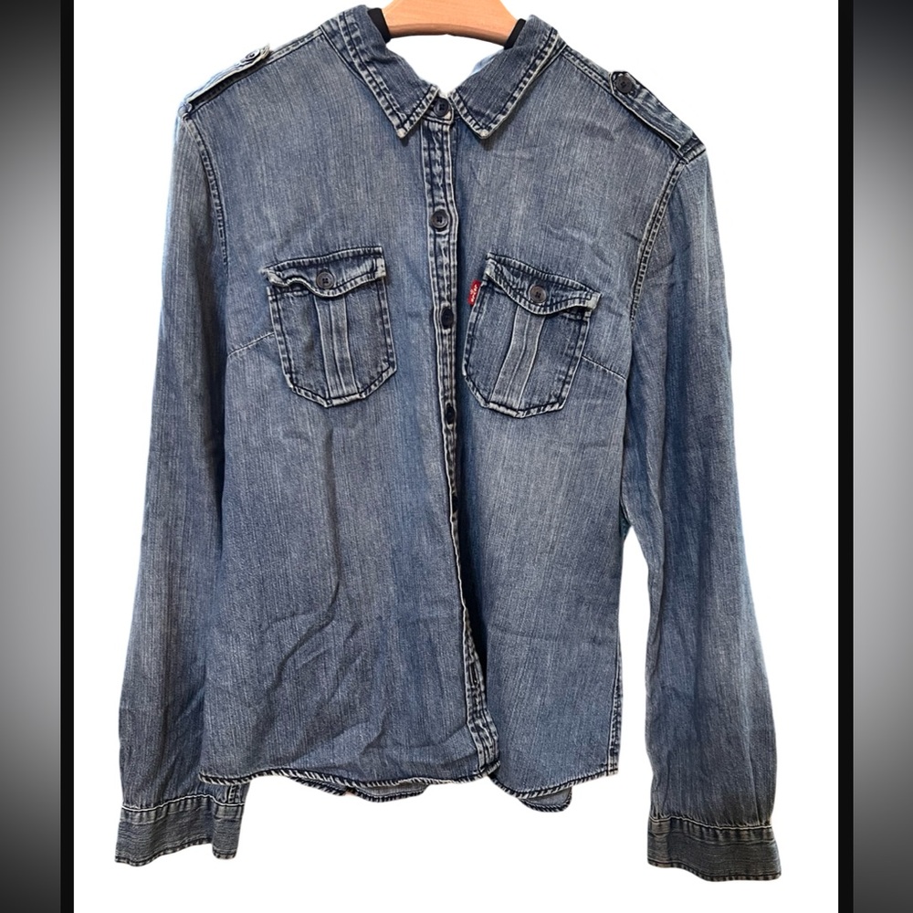 GUC Levi's chambray top  XL (runs small) 270W